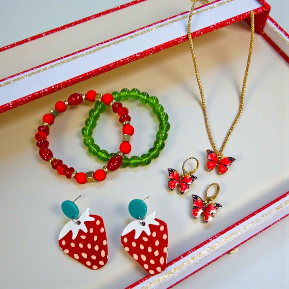 Strawberry And Butterfly Earring/necklace And Bracelet Set